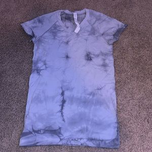 lululemon swiftly tech short sleeve size 4 marble grey and white